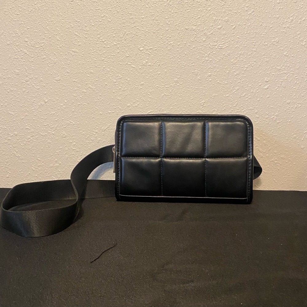 Amanda Uprichard | Black Quilted Streetwear Travel Belt Bag